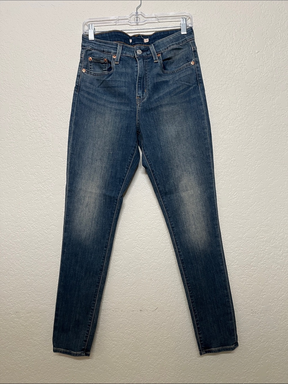 Levi's Women's Size 29 High-Rise Skinny Jeans in Dark Indigo